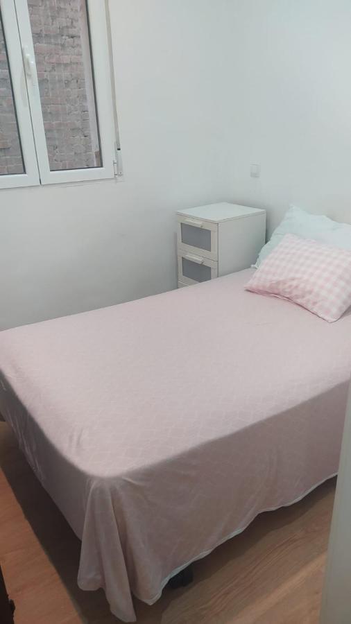 Apartamento 2 Dormitorios Cerca De Manuel Becerra Madrid Exterior photo